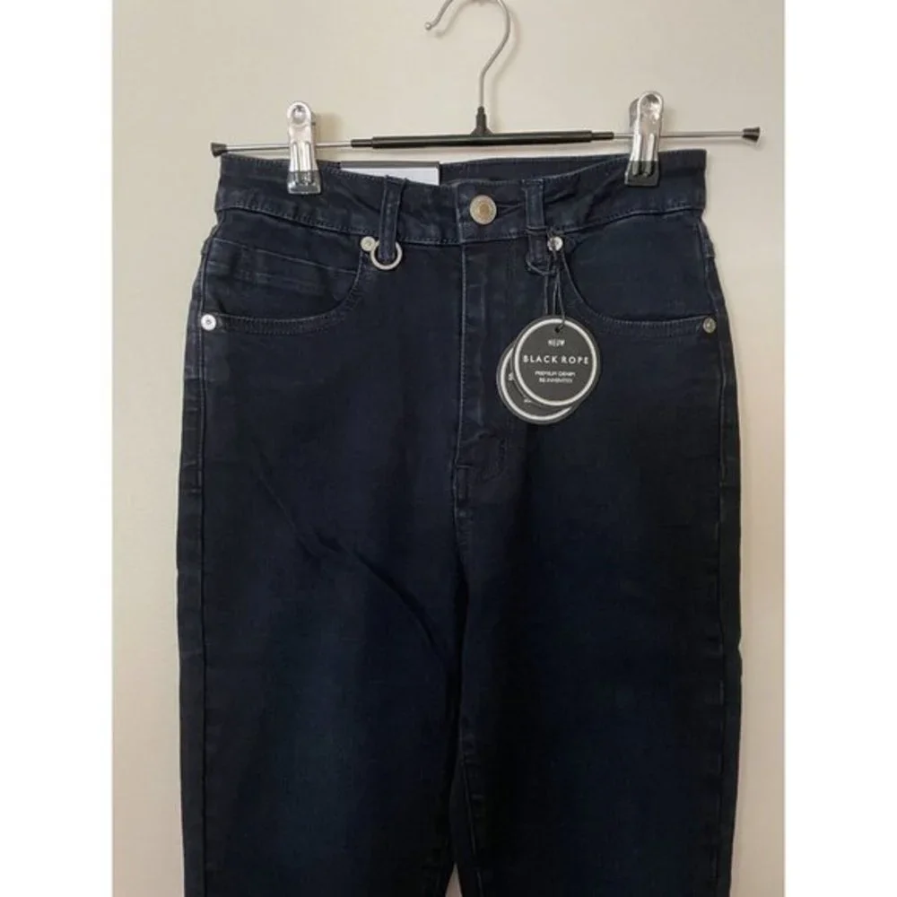 NWT Neuw Marilyn High Rise‎ Skinny Jeans Size 4 Dark Blue Japanese Silk Touch